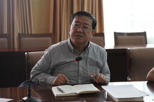 院长尚庆华